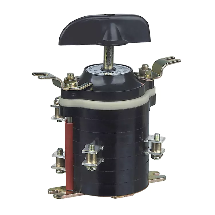 HZ10-6E91 Asennus piirilevyn taakse 10A yhdistelmäkytkin